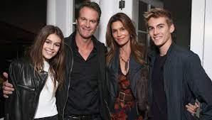 Cynthia ann crawford did not have acting in her mind growing up. Cindy Crawford Vergesst Kaia Sohn Presley Ist Das Wahre Supermodel Bunte De