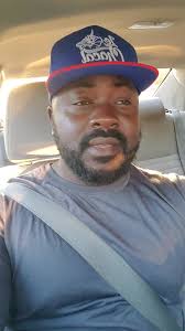 A PEINE INAUGURE, L'HOPITAL GYNECO-OBSTETRIQUE DE YASSA A DOUALA EST AU  CŒUR D'UNE POLÉMIQUE. LA JEUNE JOURNALISTE STAGIAIRE DE LA RADIO SWEET FM  DIT AVOIR ETE SÉQUESTREE ET DÉSHABILLEE,ALORS QU'ELLE MENAIT UNE