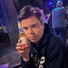 Ronald Fix (@r0naldfix)