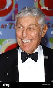 Don hewitt cbs hi-res stock photography and images