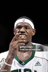 868 Lebron James High School Stock Photos, High-Res Pictures, and Images