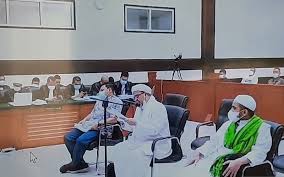 Sidang habib rizieq pertama kali digelar di pengadilan negeri jakarta timur (pn jaktim), selasa (16/3/2021). B24kyhtqjm0yim