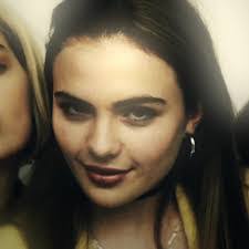 Jeanette Summers's Instagram, Twitter & Facebook