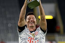 Erling haaland est élu joueur de l'année 2019 en autriche 18. Bayern Munich S Robert Lewandowski Supposedly Frustrated By Brazzo S Comments On Erling Haaland Bavarian Football Works