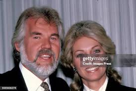 607 Ann Kenny Photos & High Res Pictures