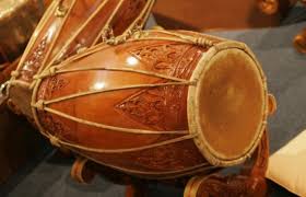 11 jenis alat musik melodis beserta penjelasan dan gambarnya. 57 Alat Musik Tradisional Indonesia Beserta Asal Daerahnya