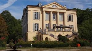 Häuser kaufen in wiesbaden bierstadt. Bruder Grimm Schule Guckheim Schule