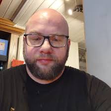 Michael Chandler and Paddy Pimblett predict violent finishes at #UFC314 👊🔥