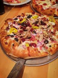 Brewer S Paradise Pizza At Big Woods Pizza Co House Made Peppercorn Ranch Is The Base Of The Pizza Topped Stuffed Banana Peppers Stuffed Peppers Wood Pizza