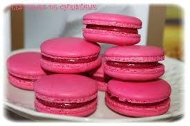 Macarons Ganache Framboises Les Folies De Christalie Ou Quand La Cuisine Devient Passion Recette Macaron Macaron Framboise Recette Macaron Thermomix
