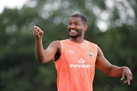 Nicole dobrikov nackt