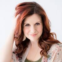 Emily Thies's Instagram, Twitter & Facebook