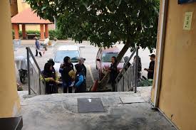 College house tour kolej jasmine uitm puncak perdana 8. Operasi Melekatkan Qr Code E Zibee Combi Di Blok Blok Kediaman Kolej Jasmine