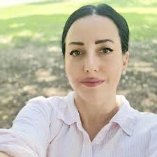 שבוע טוב לכולם!! שמי מור ליזרוביץ בעלת תשובה כ 11 שנים , נשואה פלוס 4 ילדים  מתוקים. מחפשת את דרכי בעולם ההייטק לפרוץ ולפרוץ גבוה , למדתי קורס qa מקיף ,  כולל