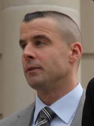 Aaron Hess's Instagram, Twitter & Facebook