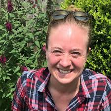 Dennis' 7 Dees Landscaping & Garden Centers