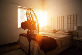 Eine verstopfte nase morgens kommt häufiger in den kalten monaten vor, bedingt durch. Tropische Nachte So Gefahrlich Ist Es Mit Ventilator Einzuschlafen