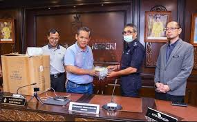 Menteri besar negeri sembilan, dato seri aminuddin bin harun, bermalam di tapak loji rawatan air sungai linggi tempat di mana kontraktor sedang menyiapkan paip air. Mesyuarat Jawatankuasa Kerja Keselamatan Negeri Jkkn Khas Negeri Sembilan Laman Web Mkn