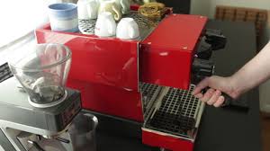 Choose the right machine for your business. La Marzocco Linea Mini Video Overview Youtube