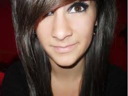 RIVERVIEW: Tree dedicated to teen killed in car crash