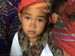 I have fallen in love with the children of Lake Sebu. Their innocence,  their purity... I think much has to do with the purity of the environment  in which they live... And