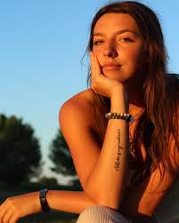 Grace Kimble (@gracekimble_) • Instagram photos and videos