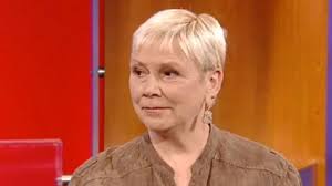 Huérfana en el mar: la vida de la chica de 11 años que sobrevivió cuatro  días en un bote salvavidas