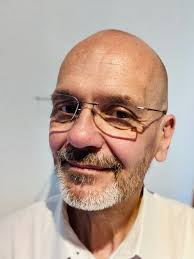 Bitte senden Sie uns eine Email mit Namen Telefonnummer und die Menge unter  backbuch-griesbach@gmx.de