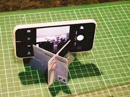 Diy Smartphone Tripod The Size Of A Credit Card Manualidades Para Celular Tripode Para Celular Manualidades