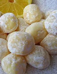 White Chocolate Lemon Truffles Foodgio Lemon Recipes Dessert Recipes Lemon Desserts