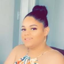 Deanna Nixon's Instagram, Twitter & Facebook