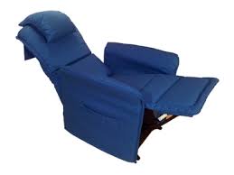 Poltrona eleva soft new alzapersona 2 motori elettrica reclinabile telecomando certificata ausilio mobilità anziani disabili iva 4%. Poltrona Relax Motorizzata Per Anziani E Disabili Con Alzapersona Disabili Com