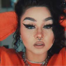 Gracie Woods (GracieWoods03)