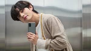 Dari video ini berisi lagu yang dinyanyikan oleh #vbts atau kim taehyung. V Bts Bahas Makna Dibalik Lagu Blue Grey Baginya Aku Berhasil Melalui Kesedihan Berkat Lagu Ini Tribunternate Com