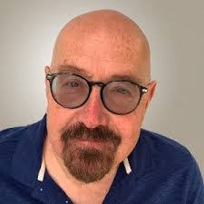 Frank Houlihan's Instagram, Twitter & Facebook