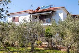 To flora rooms and studios βρίσκεται στην τορώνη χαλκιδικής στην χερσόνησο της σιθωνίας. Rooms Katerina Toroni Updated 2021 Prices