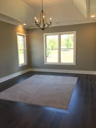 Love The Carpet Inlay In Master Hardwood Bedroom Bedroom Flooring Round Carpet Living Room