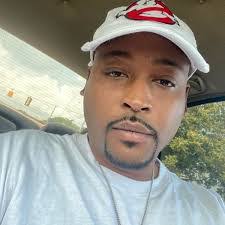 Latisha Sewell's Instagram, Twitter & Facebook