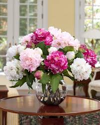 Interior Astounding Accessories For Dining Room Decoration Design Using Round Curve Glas Silk Flower Centerpieces Fake Flower Centerpieces Flower Centerpieces