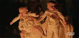 Riverdale star kj apa and girlfriend clara berry are expecting their first child!. Riverdale Season 3 Episode 1 Explained