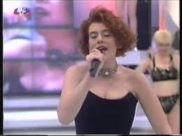Mónica sintra, de 42 anos de idade, diz tudo como os malucos. Enciclopedia De Cromos Dilogia Tragico Amorosa De Monica Sintra 1998 99