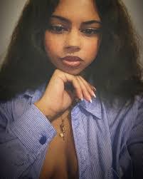 Mariah Farrell's Instagram, Twitter & Facebook