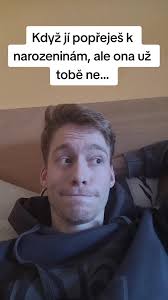 Videa uživatele Daniel Seidl (@daniel__seidl) s Basic bxtch by Exrly