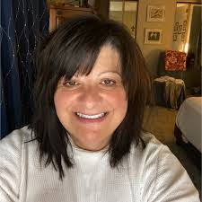 Christa Easton's Instagram, Twitter & Facebook