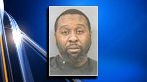 2 armed robbery suspects confronted by police, 1 escapes