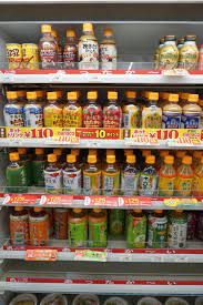 What To Buy At A Japanese 7 Eleven Convenience Store Japanese Grocery Vending Machines In Japan Japan Food