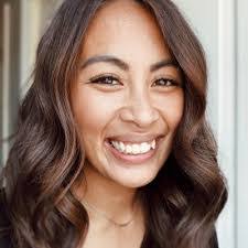 Vicki Bernthal's Instagram, Twitter & Facebook