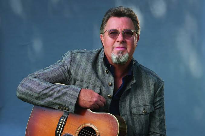 Vince Gill Ready to Fly Solo for Summer Gigs Between Eagles Interludes