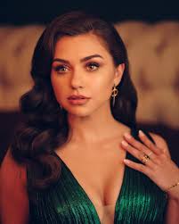 Photo Shoot with Daytime Emmy Award Winner, Victoria Konefal 📸 (Model:  @victoriakonefal Makeup: @antonmakeup Hair: @dani.doeshair @daytimeemmys )