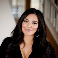 Amanda Marquez's Instagram, Twitter & Facebook